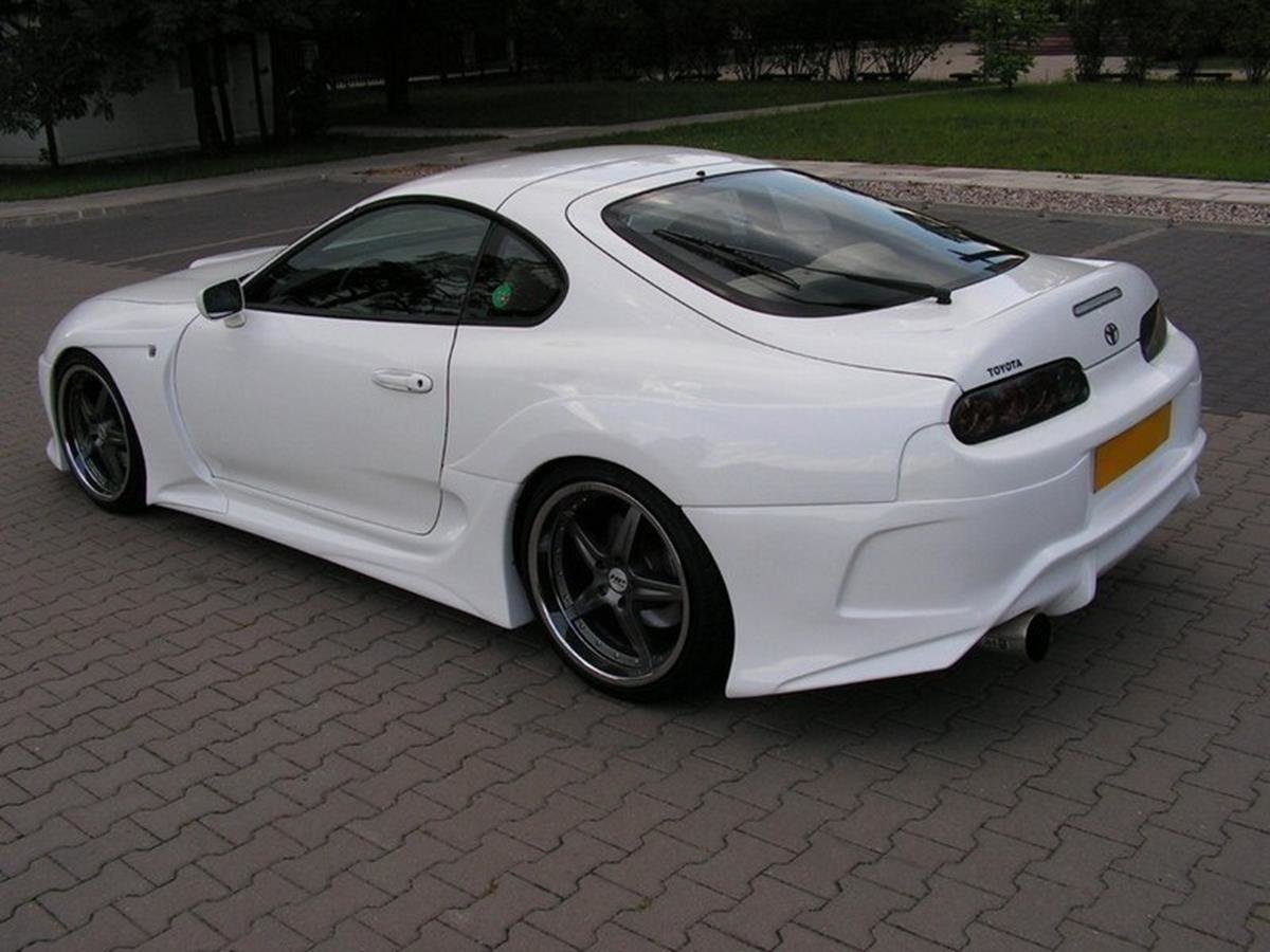 Rear wide arches Toyota Supra mk IV