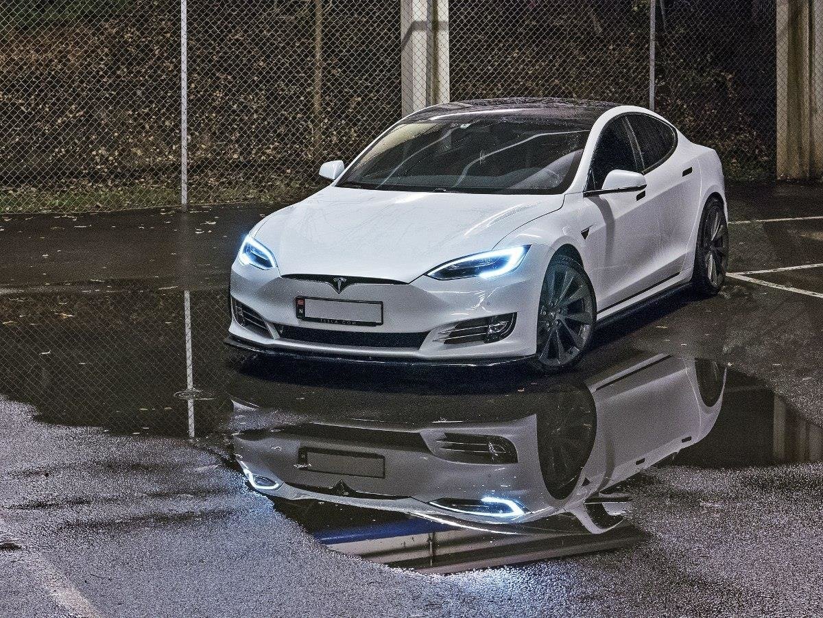 SIDE SKIRTS DIFFUSERS Tesla Model S Facelift
